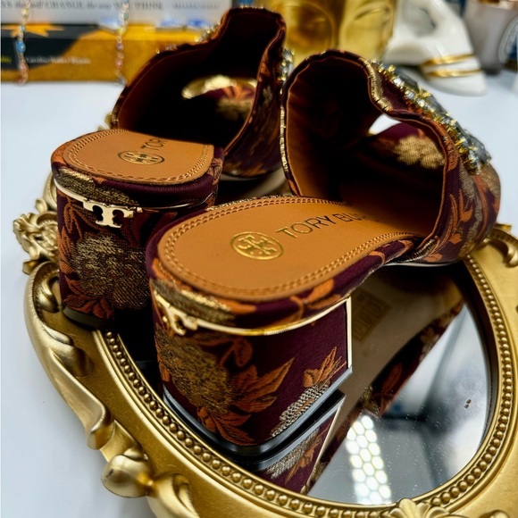 🆕 TORY BURCH 🧿NWOT Martine Jacquard Mid-Heel Slide, Burgundy Black Diamond Sz7 - Picture 8 of 16